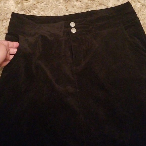 NWOT WOOLRICH POLYESTER SKIRT - Picture 2 of 6